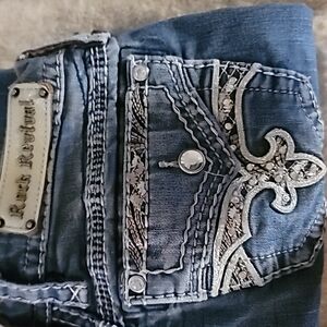 Rock Revival Captis [Item 201]